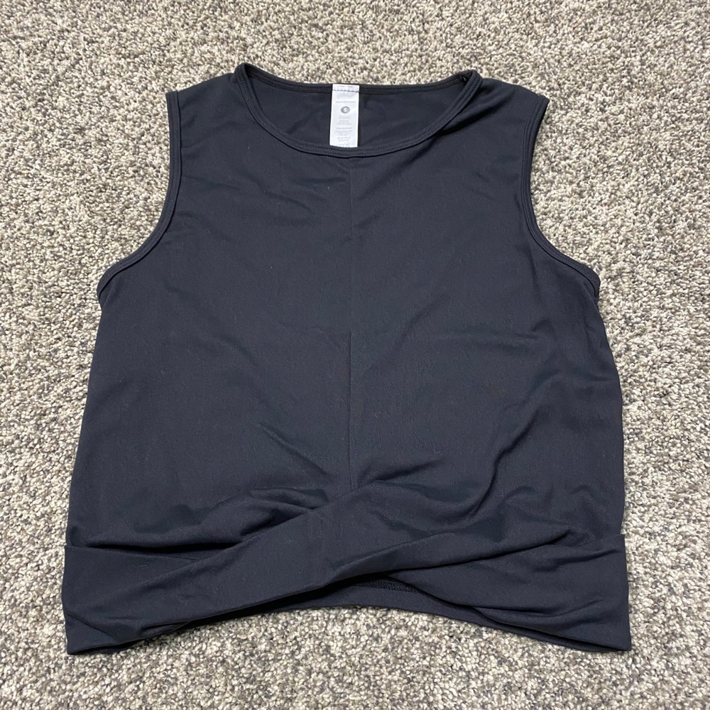 Paragon twist crop top